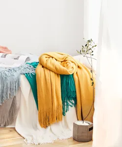 Soft Nordic knitted tassel blanket for sofa bed office air conditioning use cozy warm throw.