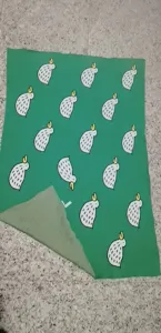 Couverture jacquard en tricot de coton pur motif animal dessin animé vert doux confortable.