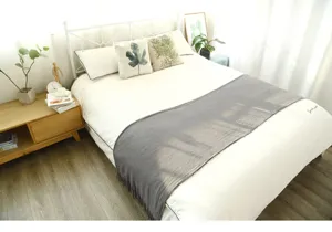 Grauer nordischer Strick-Bettläufer, Kaschmir-Imitat Überwurfdecke für Schlafzimmer und Hotel