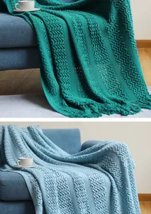 Couverture de jet en tricot style nordique pour lit et canape, detail motif ajoure.