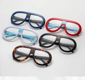 Oversized retro oval sunglasses featuring unique metal rivet details and multiple color options.