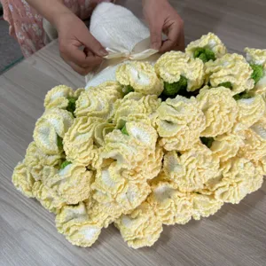 Handmade crochet flower bouquet blanket finished product yellow carnation knit gift throws