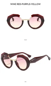 Gafas de sol de moda poligonales elegantes con lentes degradadas y puente dorado.