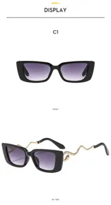 Gafas de sol cuadradas negras de moda con patillas de serpiente doradas y lentes degradadas moradas.