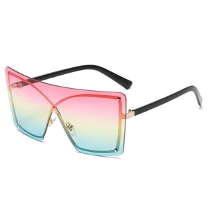 Gafas de sol oversize sin montura degradadas para mujer, gafas de sol enteras estilo urbano moderno.