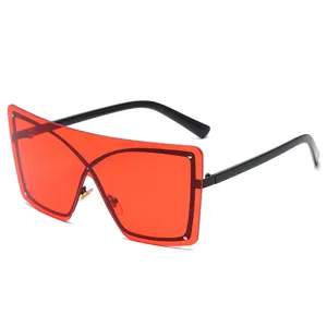 Gafas de sol rojas de una sola pieza sin montura grandes estilo urbano de moda