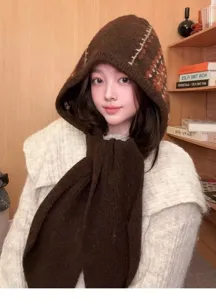 Écharpe à capuche en tricot confortable pour femmes, cagoule d'hiver chaude et épaisse.