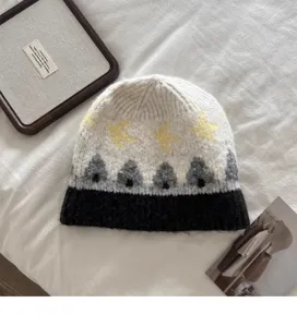 Retro Jacquard Strickmütze für Damen Herbst Winter warme Wollmütze mit Vogel und Baummotiv.