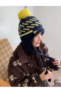Bonnet en tricot à pompon style coréen avec cache-oreilles pour femmes, chaud hiver.