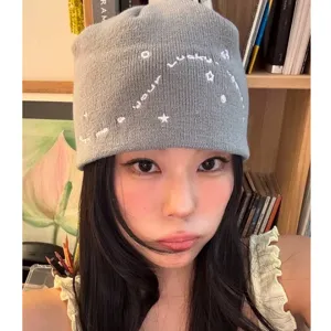 Women Winter Warm Knit Beanie Hat Sweet Cool Style Letter Star Embroidery Casual Slouchy Skull Cap Everyday Wear