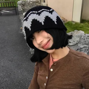 Chapeau bob tricoté style Fair Isle pour femmes, bonnet chaud en laine jacquard automne.