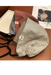 Vintage Karo Beanie Mütze für Damen, leichte Sommer Slouchy Mütze mit Bändern, Streetwear.