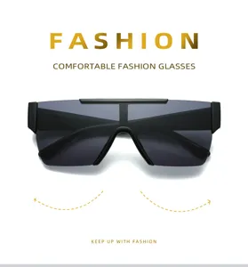 Stylish square flat top sunglasses with one-piece gradient lens, trendy eyewear detail.