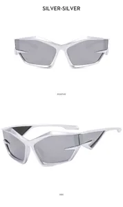Lunettes de soleil futuristes Y2K argentées, lunettes bouclier techwear pour style urbain.