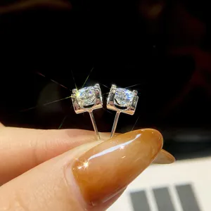 Elegante 925 Sterling Silber Moissanit Ohrstecker mit funkelnden runden Steinen.