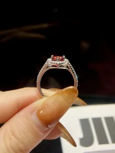 Herzförmiger Moissanit Ring 925 Silber roter Edelstein Diamant Pave Ring für Damen