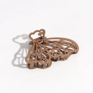 Pinza de pelo de mariposa marron mate, mini pinza elegante para semirecogidos y flequillo bonito.