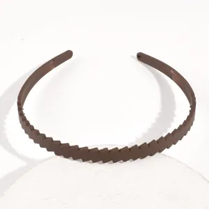 Cerchietto per capelli marrone in plastica design semplice accessorio moda quotidiana