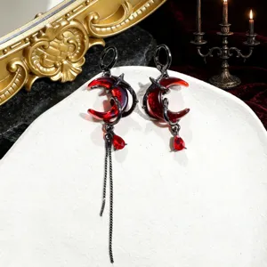 Gothic dunkelrote Mondsichel und Stern asymmetrische Hängeohrringe mit Kette