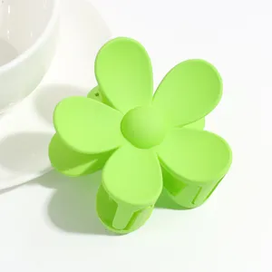 Macaron green matte flower hair claw clip detail, cute daily hair accessory styling design.