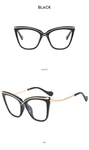 Mujer moda gafas de ojo de gato negras con detalles cruzados de metal dorado elegantes