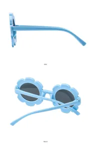 Nahaufnahme der hellblauen blumenfoermigen Kindersonnenbrille in Seiten und Rueckansicht.