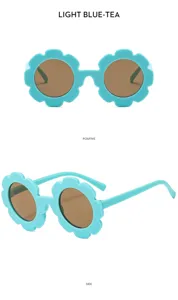 Detaillierte Ansicht der hellblauen Kinder Sonnenblumen Sonnenbrille mit braunen Gläsern.