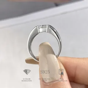 S925 Sterlingsilber D Farbe Moissanit Ring moderner minimalistischer Herrenschmuck.