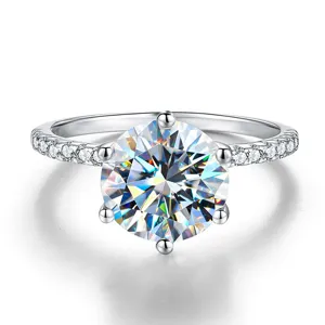Eleganter Sechserkrappen-Moissanit-Ring mit Pave-Band, funkelnder runder Stein für Antrag.