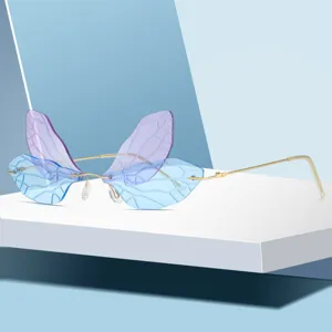 Modische rahmenlose Sonnenbrille mit einzigartigen Farbverlauf Schmetterlingsflügeln Metall.