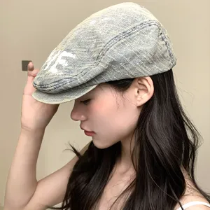Vintage gewaschene Jeans Schiebermütze für Damen, atmungsaktive Flatcap mit coolem Graffiti.