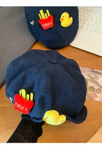 Bonita boina de mezclilla con patito amarillo y patatas sombrero elegante