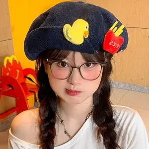 Boina de denim linda para mujer, con parches de peluche de pato y papas fritas, sombrero elegante.