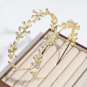 Diadema hojas doradas con pedrería elegante accesorio cabello novia brillante mujer