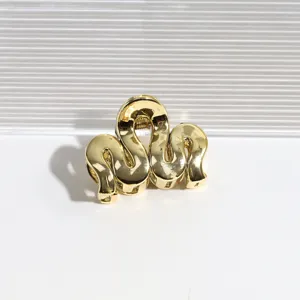 Goldene Metall Haarklammer minimalistisches welliges Design elegante Haarschmuck Accessoire