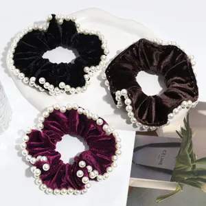Gomitoli di velluto per donne, eleganti elastici per capelli con perle, accessori invernali.
