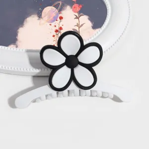 Elegante molletta per capelli a fiore nero e bianco, accessorio per capelli opaco dolce.