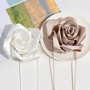 Collier ras de cou fleur de rose en satin élégant style français accessoire femme
