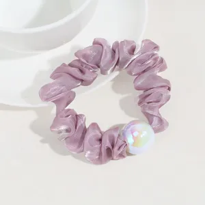 Chouchou brillant violet avec perle irisée accessoire de cheveux élégant pour queue de cheval