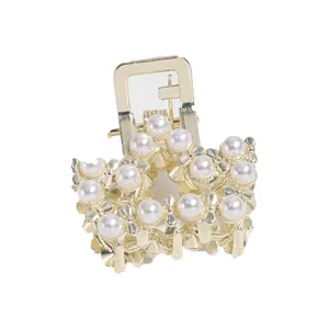 Pearl Hair Claw Clip Metal Small Hair Catch Elegant Crown Hair Accessories for Women