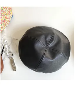 Black PU leather beret hat for women, stylish vintage octagonal painter cap, autumn and spring.