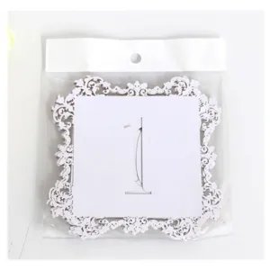 Elegante weiße Tischkarten mit Spitzenrand für Hochzeiten, Nummern 1-20, Set in Verpackung