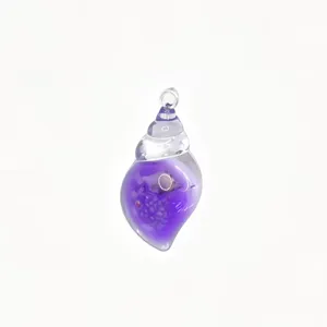 Pendentif coquillage dégradé violet, charmant accessoire acrylique DIY pour les bijoux.