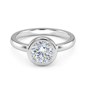Bague minimaliste ronde en diamant de laboratoire en argent sterling pour femme elegante chic
