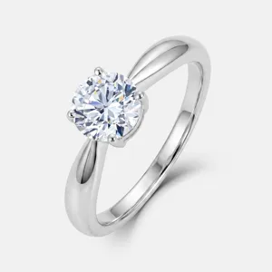 Bague solitaire classique quatre griffes diamant de laboratoire argent 925 style élégant.