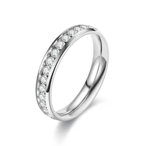 Titanium steel full diamond rotating ring, high quality stainless steel couple jewelry detail view.