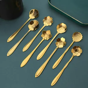 Goldene Kaffeelöffel aus Edelstahl mit Blumenmustern, süße Teelöffel für Küche und Hochzeiten.