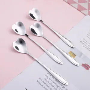 4er Set Edelstahl Herzform Kaffeelöffel, elegante Dessert Löffel für Küche und Party.