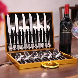 Ensemble de couverts en acier inoxydable gaufré de style européen avec boîte-cadeau.
