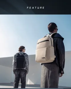 Dettaglio dello zaino da viaggio d'affari, presentazione professionale in nylon.